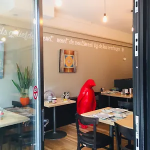 Logies Zen Aan Zee , Oostende België